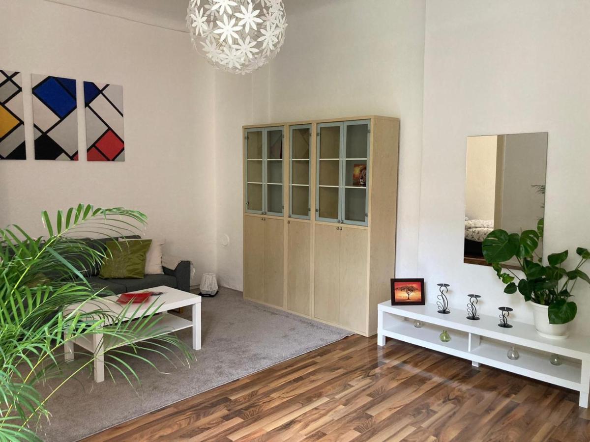 Ferienwohnung Am Schlosspark Charlottenburg Berlin Exterior photo